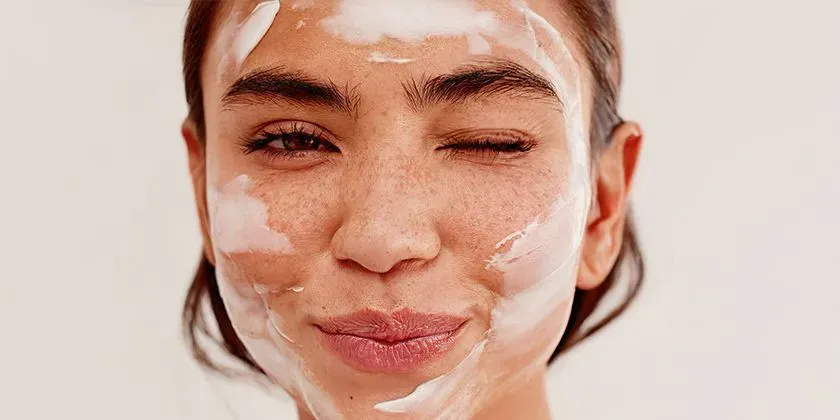 Clean skin = healthy skin. Discover the best products for cleansing your skin.